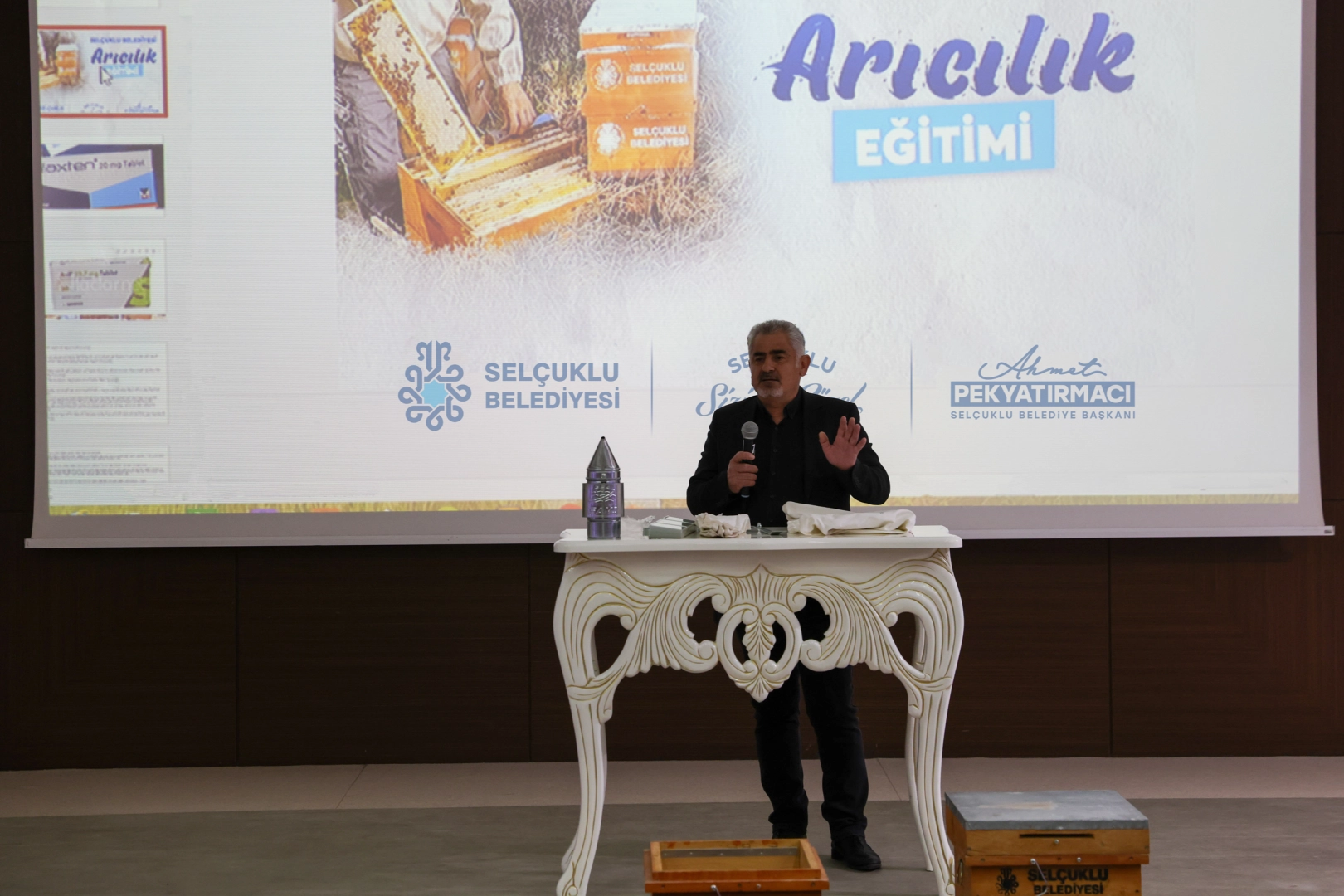 Selçuklu’da Arıcılığa Büyük Destek: Üreticiye Eğitim ve Hibe Bir Arada