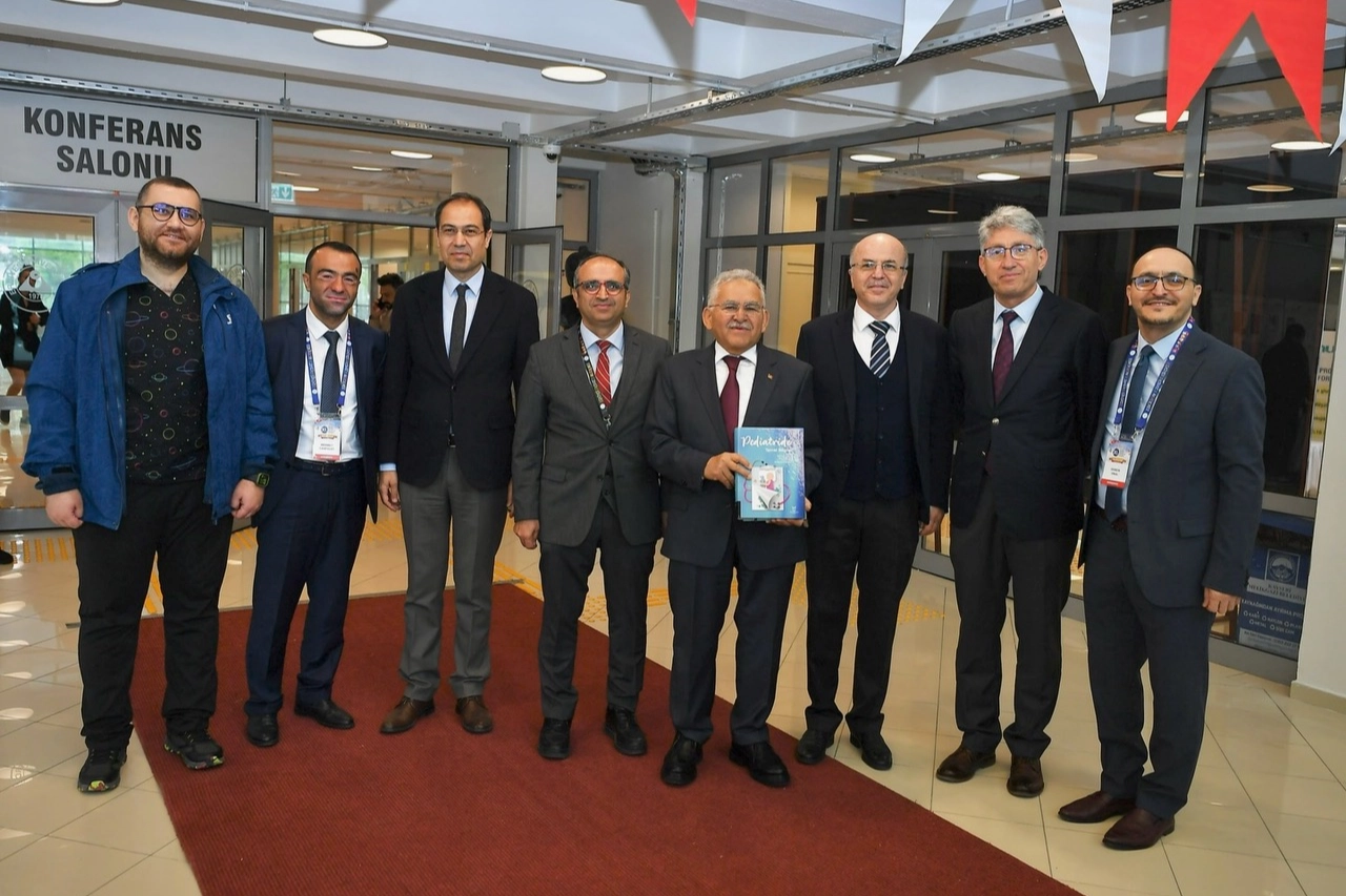 Başkan Büyükkılıç’tan Pediatri Kongresi’nde Bilimsel Dayanışma Vurgusu
