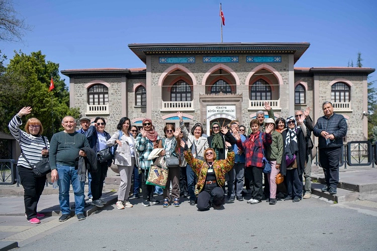 Başkent’in Tarihi Vitrini: Ücretsiz "Panoramik Ankara Turu" Başladı