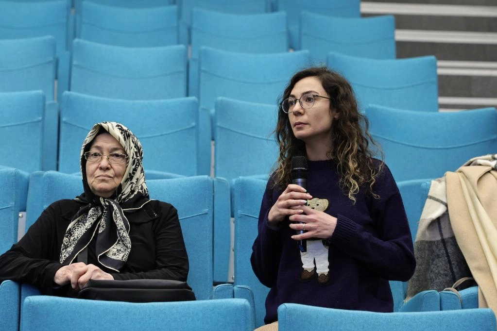 Kütahya’da Halk Günü Toplantısı: Başkan Kahveci Vatandaşları Dinledi