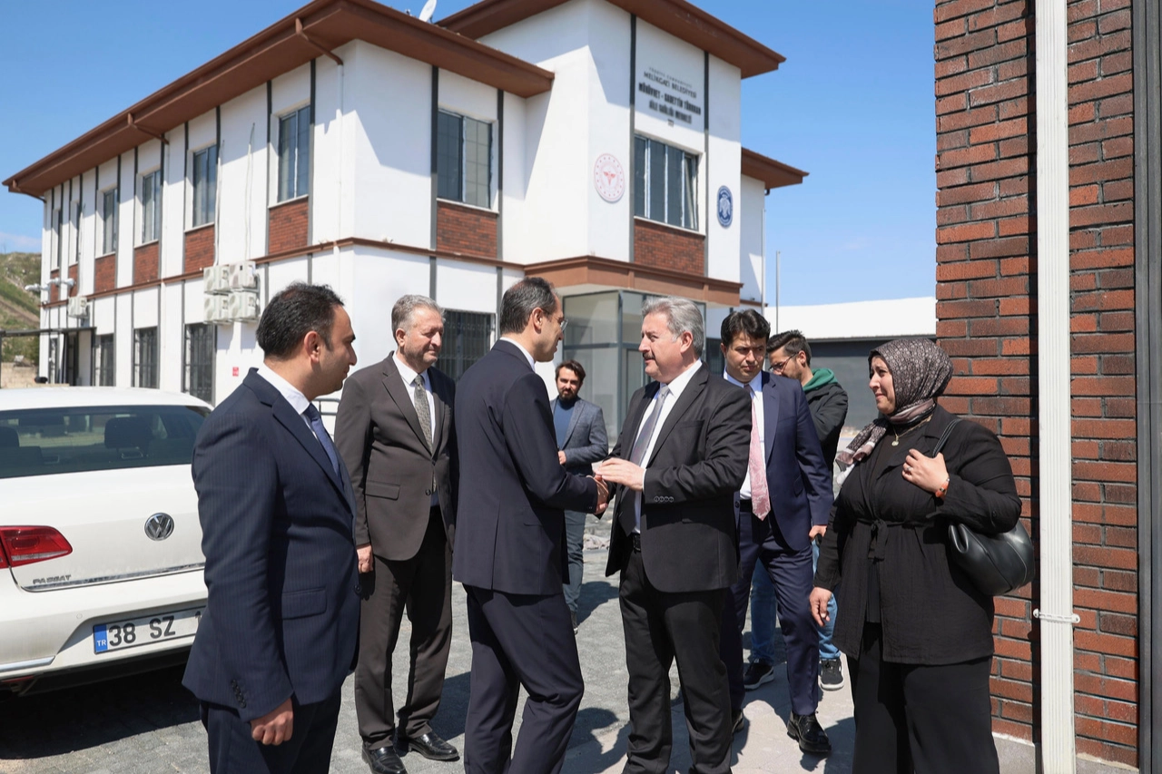 Melikgazi’ye Yeni Diş Hastanesi Müjdesi: 3 Mahalleye Modern Sağlık Hizmeti