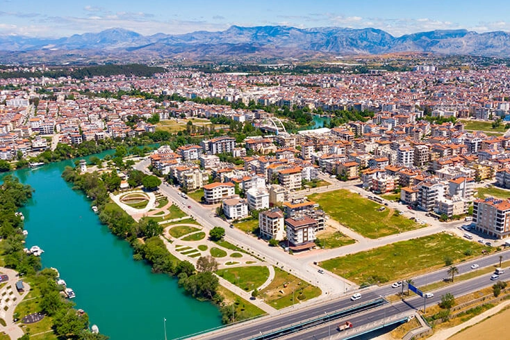 Antalya’da Yatırımın Yeni Rotası: Manavgat ve Side Hattı Turizmle Değerleniyor