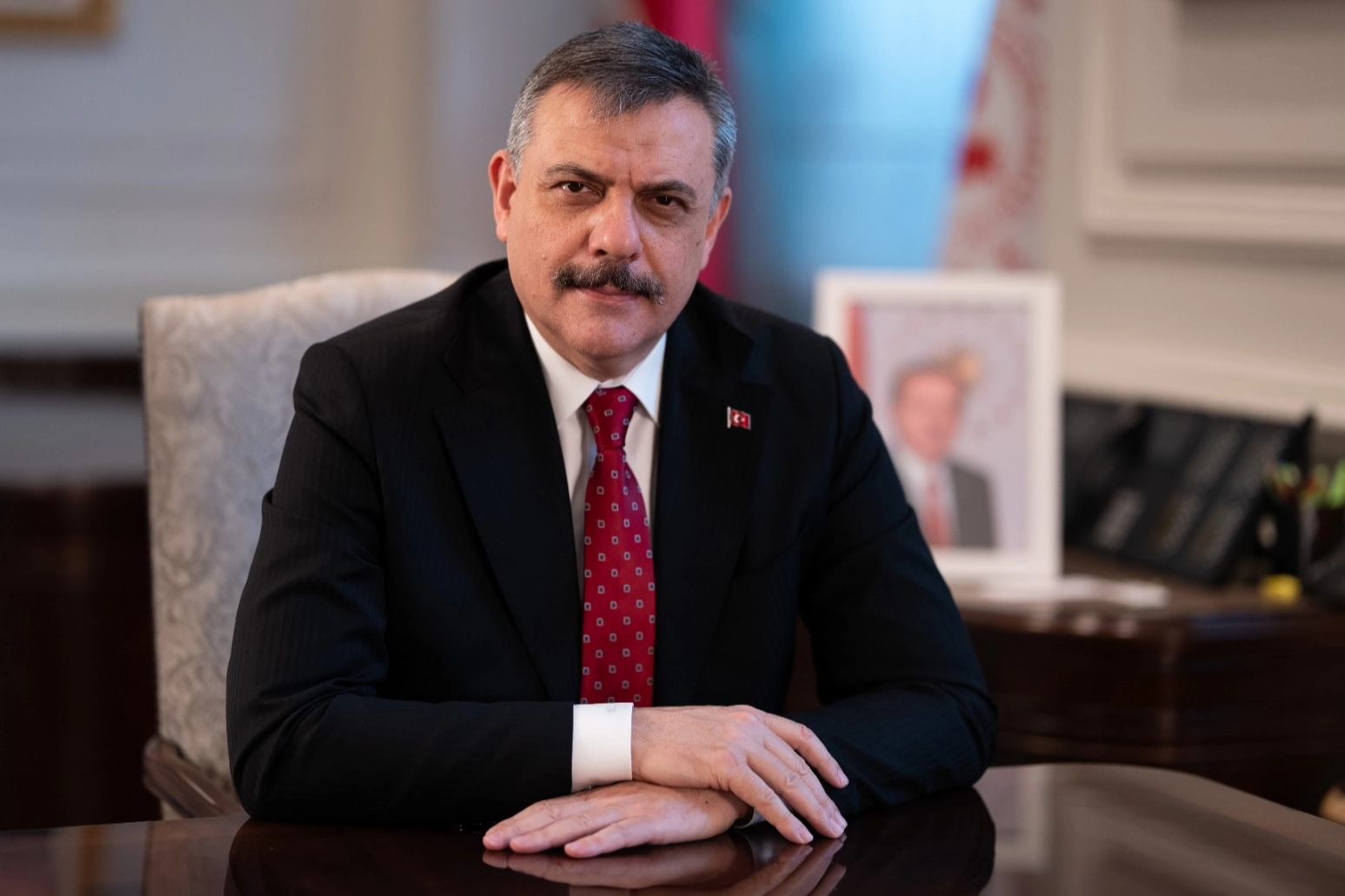 Bakan Çiftçi’den 27 Nisan Mesajı: "Milli İrade Vesayete Teslim Olmadı"
