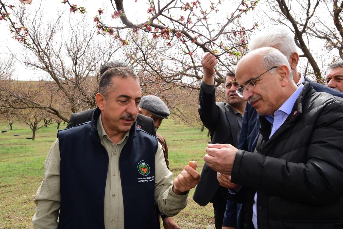 Malatya’da Dolu Kabusu: Başkan Sami Er Sahaya İndi, Yaralar Sarılıyor
