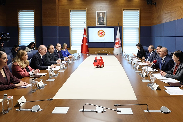 Türkiye ve Arnavutluk Arasında Stratejik Görüşme: Hedef 2 Milyar Dolarlık Ticaret Hacmi