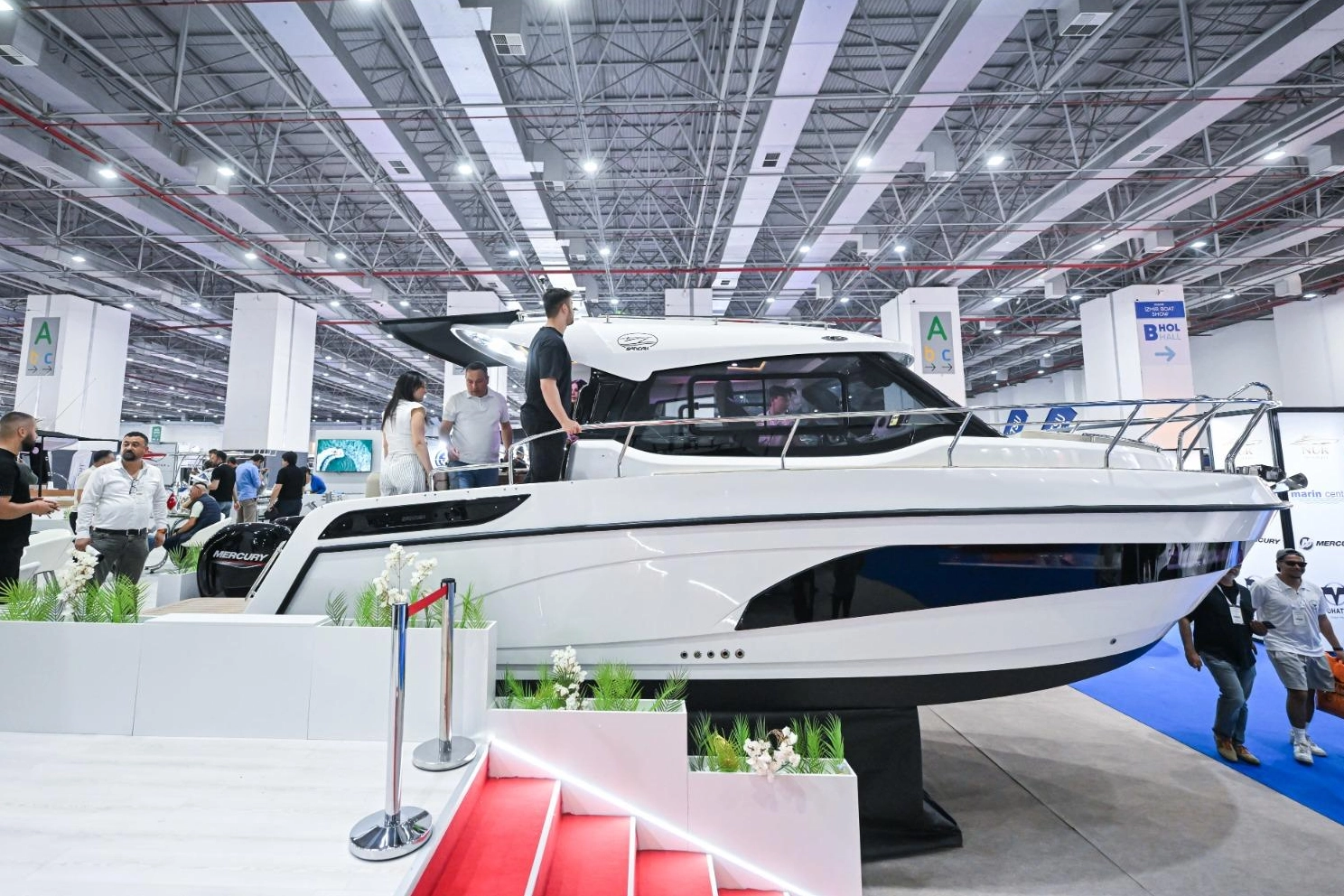 İzmir’de Deniz Tutkunlarının Buluşma Noktası: MAST İzmir Boat Show Açıldı