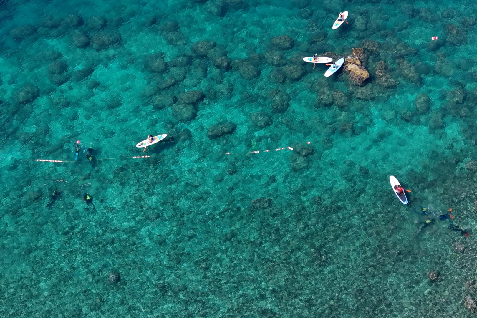 Antalya’da Deniz Dibi Seferberliği: Mermerli Plajı’ndan Merdiven ve Metal Parçalar Çıktı
