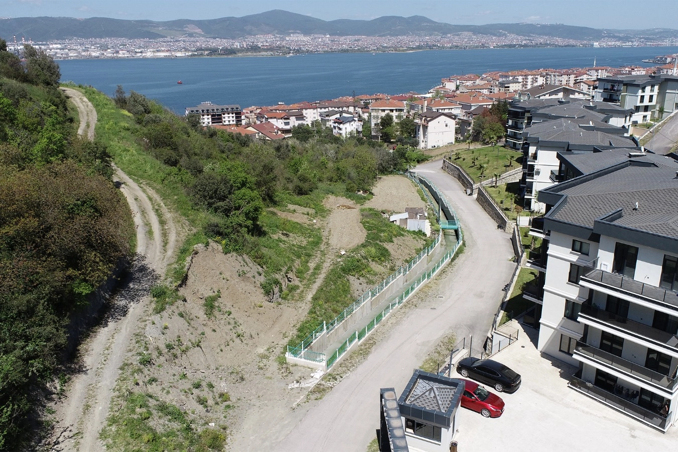 Gölcük’te Güvenli Altyapı: Kurban Deresi Islah Çalışmaları Tamamlandı