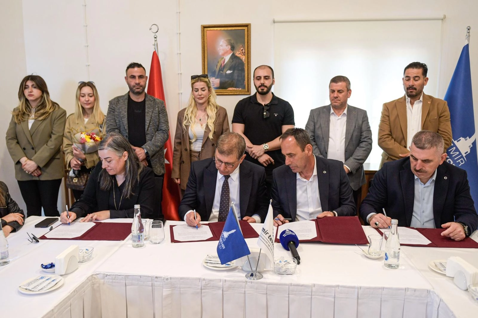 İzmir’de Çalışanın Yüzü Güldü: İnovasyon ve Teknoloji AŞ’de Toplu İş Sözleşmesi Tamam