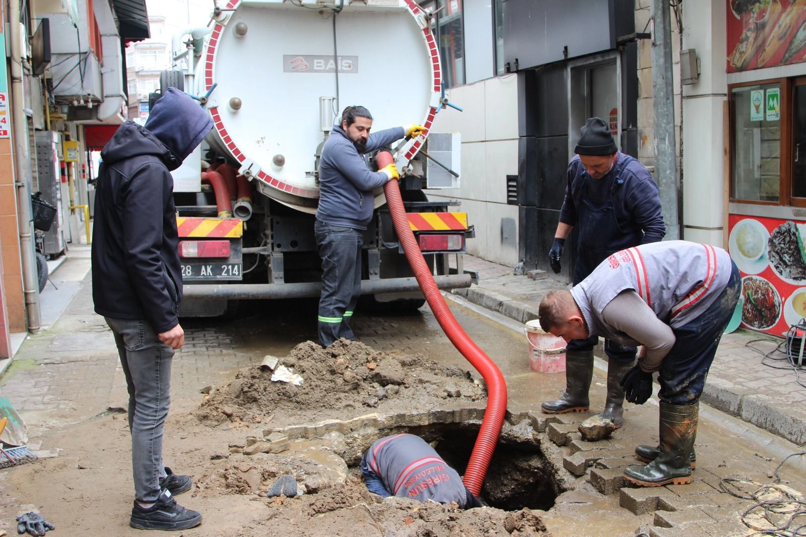 Giresun’da Hizmet Seferberliği: Belediye Ekipleri Dört Bir Yanda Sahada