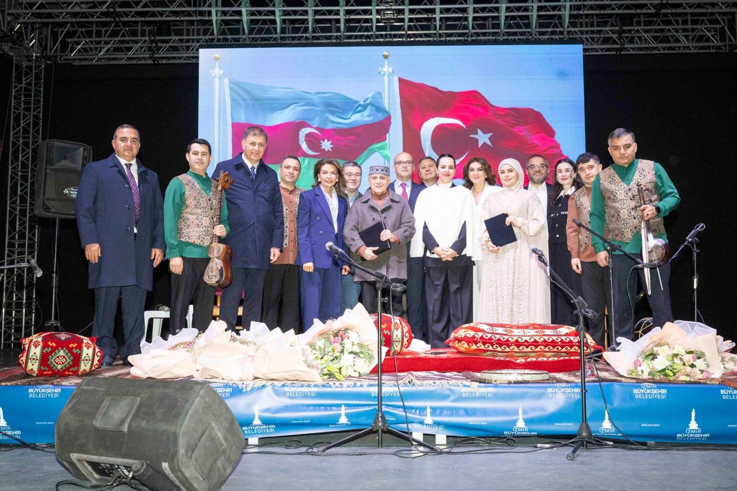 İzmir ile Bakü’nün 40 Yıllık Kardeşliği "Kardeşlik Nağmeleri" ile Taçlandı!