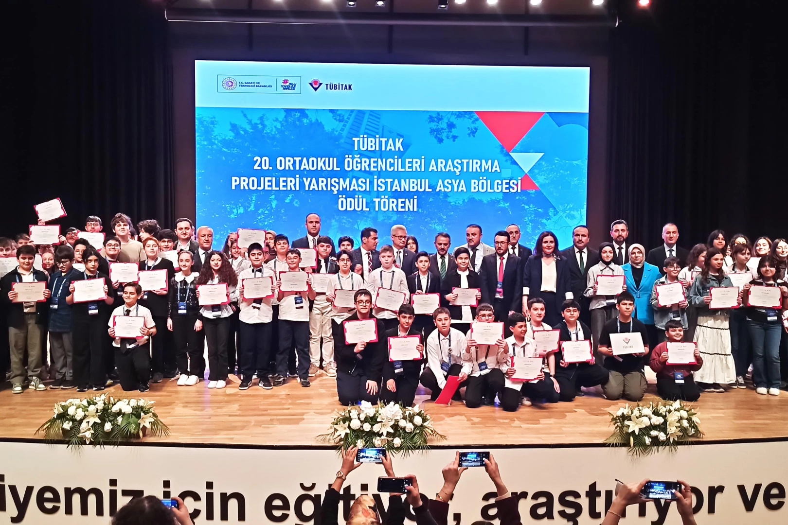 Sakarya’nın Genç Bilim Elçileri Ankara’dan Derecelerle Döndü