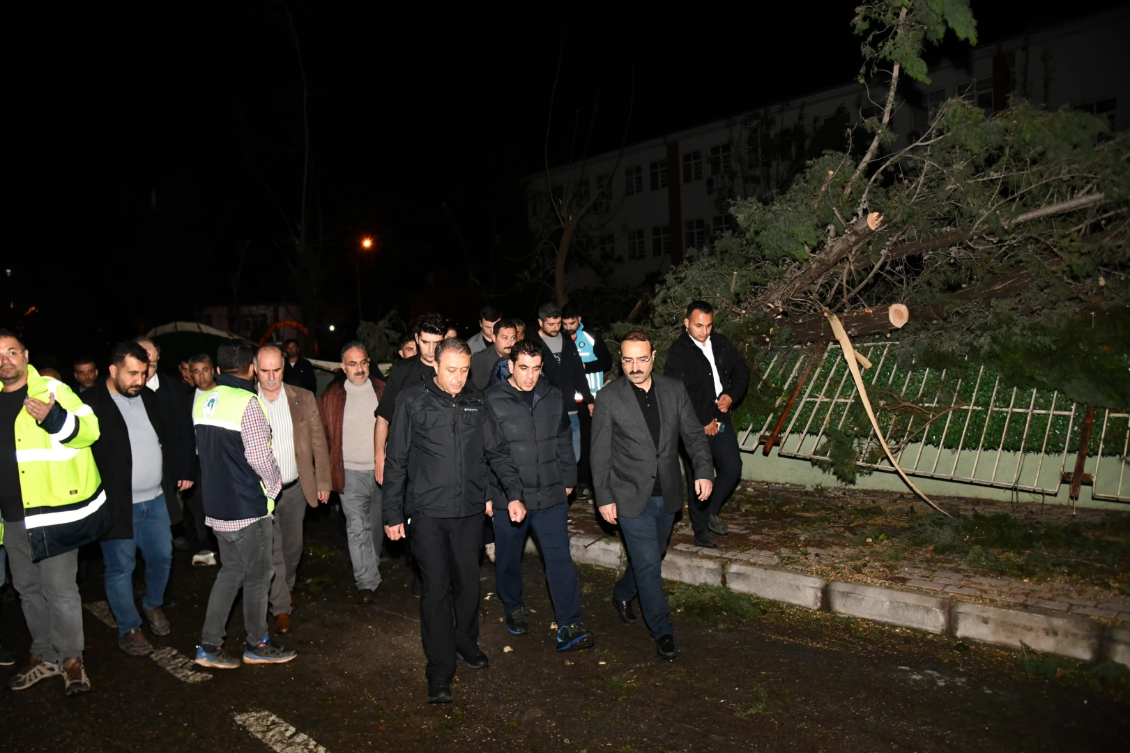 Şanlıurfa'da Okullara Hava Muhalefeti Engeli: 4 Gün Süreyle Eğitime Ara Verildi