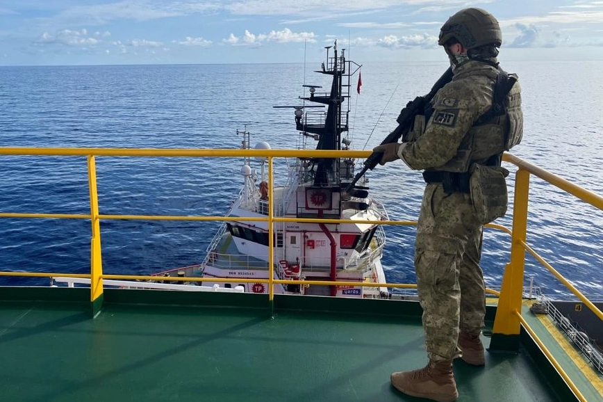 Türk Deniz Kuvvetleri Somali Açıklarında: "Çağrı Bey"e Kesintisiz Koruma