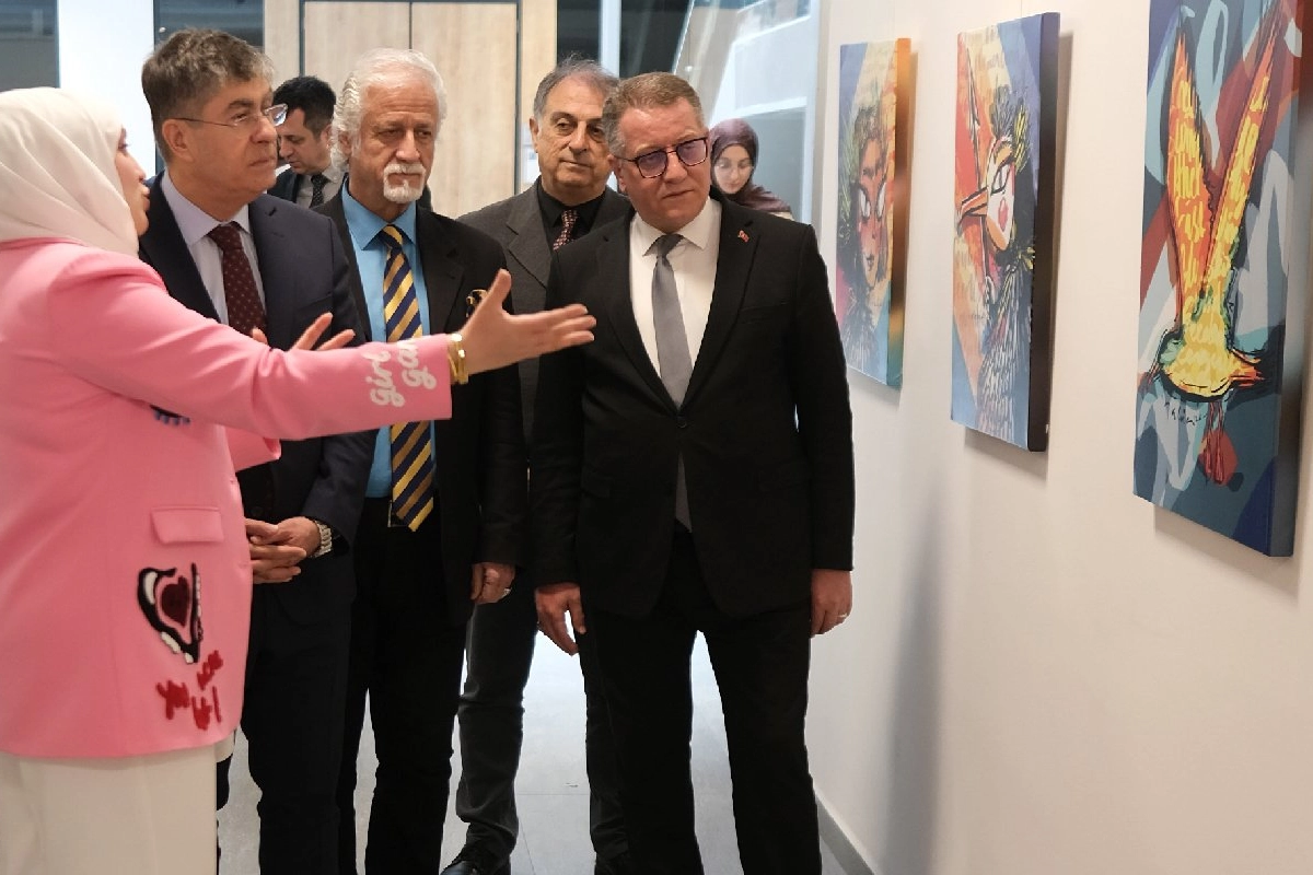 Mudanya Üniversitesi’nde Sanat: Rabia Alabay’dan "What’s In My Head" Sergisi