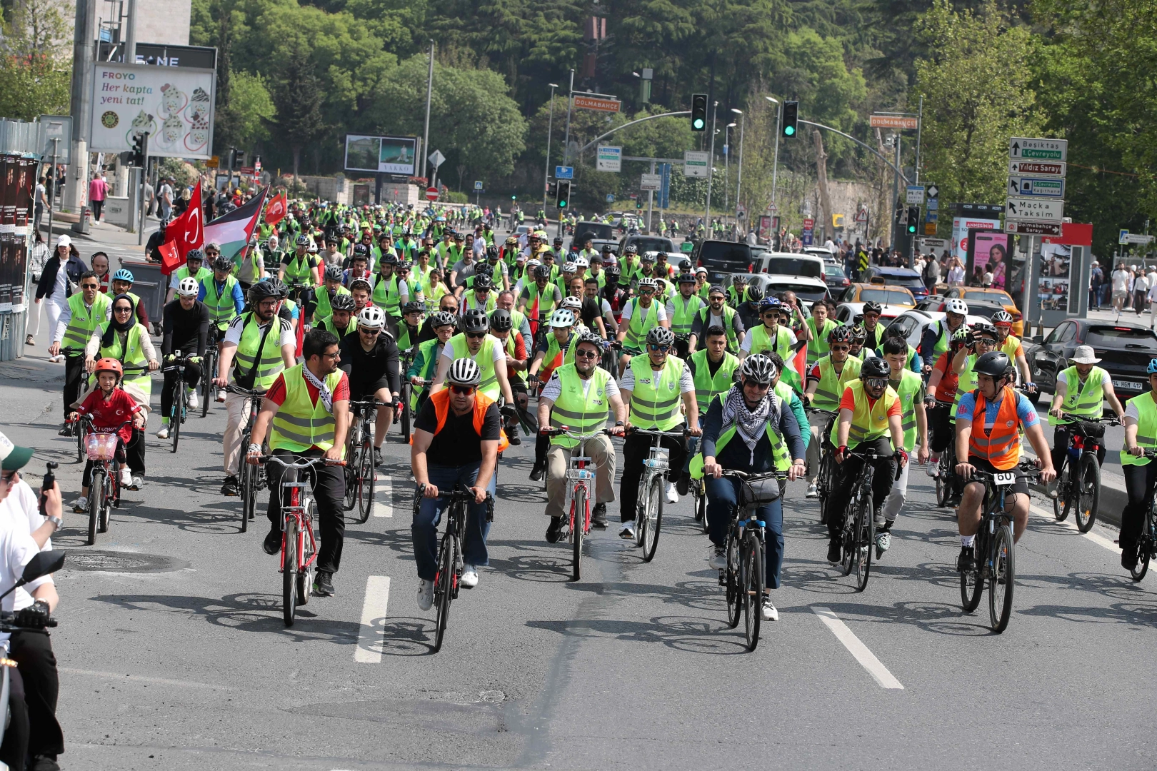 İstanbul’da Anlamlı Pedal: Binlerce Kişi Gazze İçin Yollara Düştü