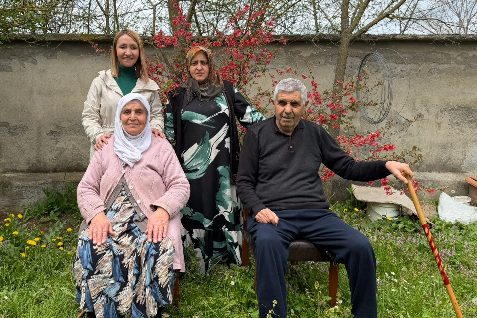 Pazaryeri’nde Kapı Kapı Anne Sevgisi: Başkan Zekiye Tekin Gönülleri Fethetti