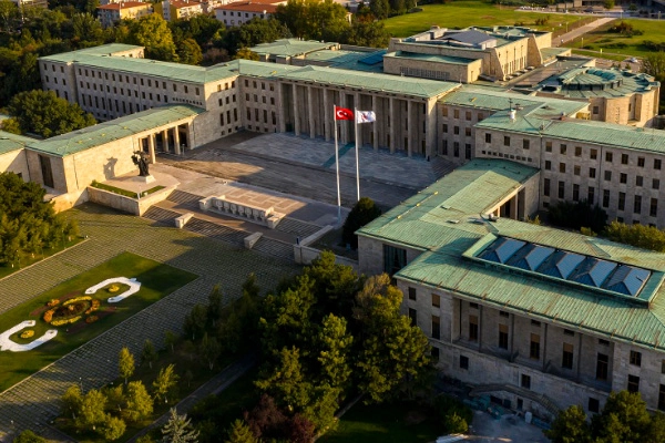 TBMM'de Ekonomi Mesaisi Başlıyor: Vergi İstisnaları ve Borç Yapılandırma Gündemde