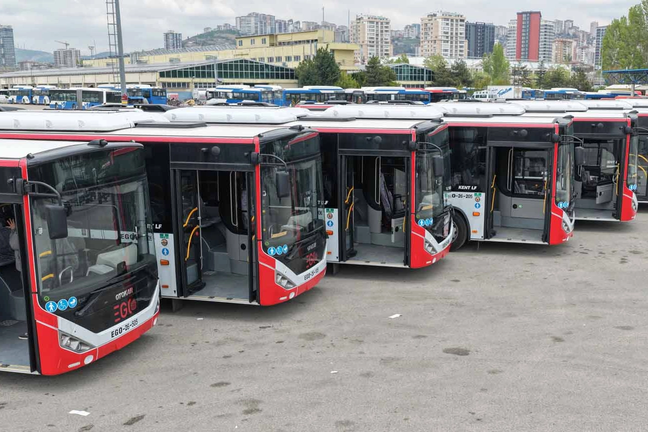 Ankara’da Ulaşım Filosu Gençleşiyor: EGO Filosuna 10 Yeni Otobüs Daha Katıldı