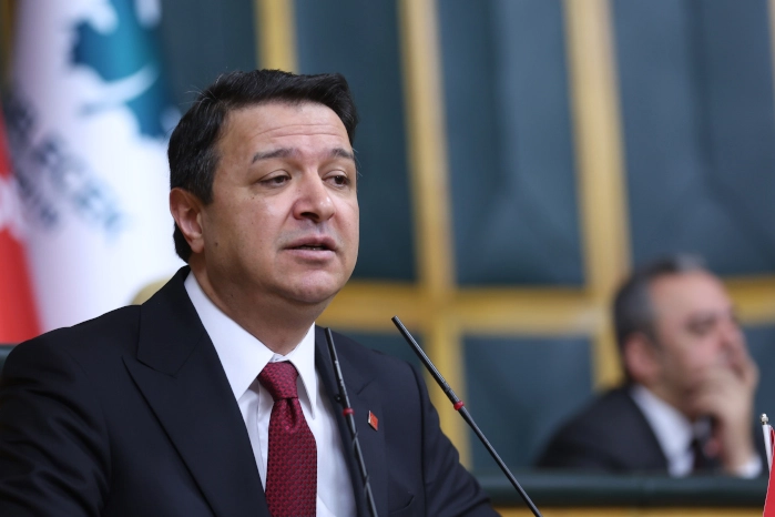 Yeni Yol Partisi Grubunda Emekli Zammı Çağrısı: "Emekliye Bir Maaş İkramiye Verelim"