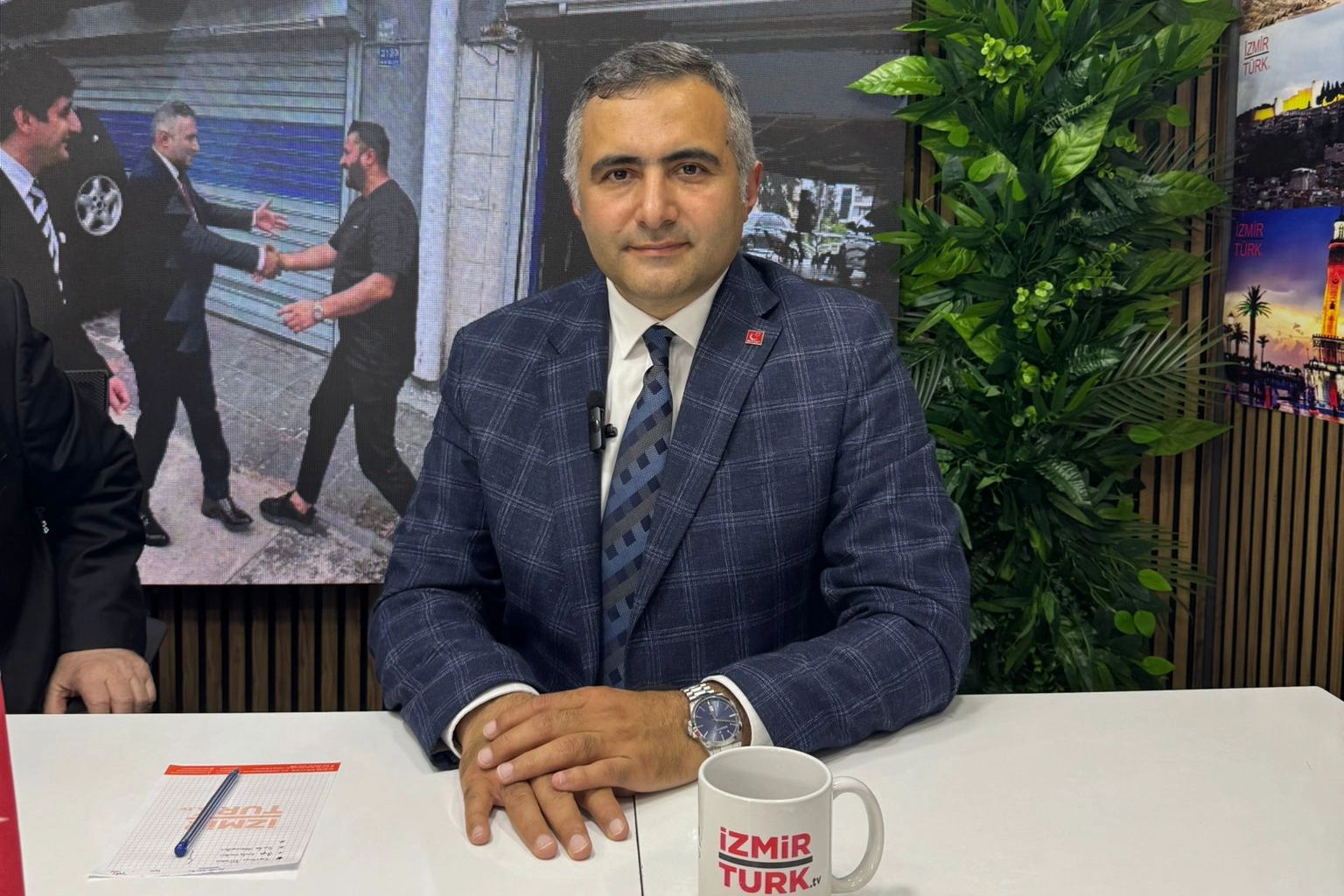Hazırbulan’dan İzmir Çıkışı: “Vatandaş İki Parti Arasına Sıkışmak Zorunda Değil”