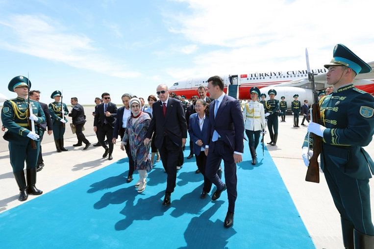 Astana’dan Türkistan’a Diplomasi Trafiği: Cumhurbaşkanı Erdoğan TDT Zirvesi İçin Sahada