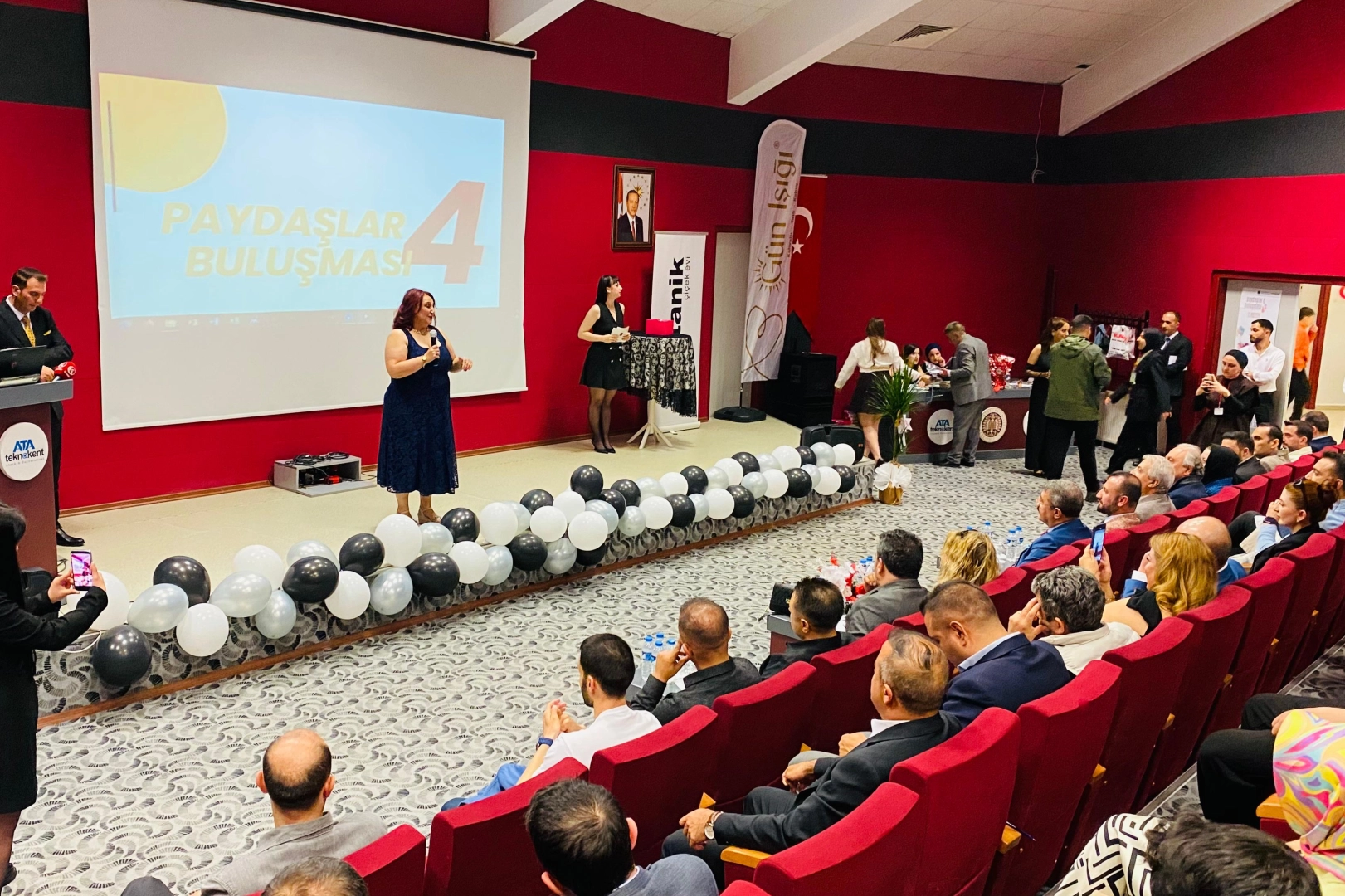 Atatürk Üniversitesi İletişim Fakültesi "Paydaşlar Buluşması 4" Düzenlendi