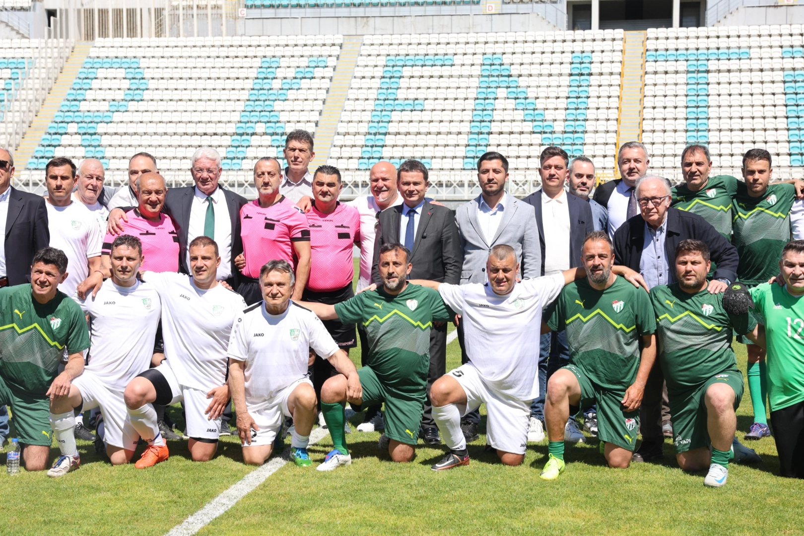Bursa’da Şükrü Şankaya Balkan Master Futbol Turnuvası Başladı