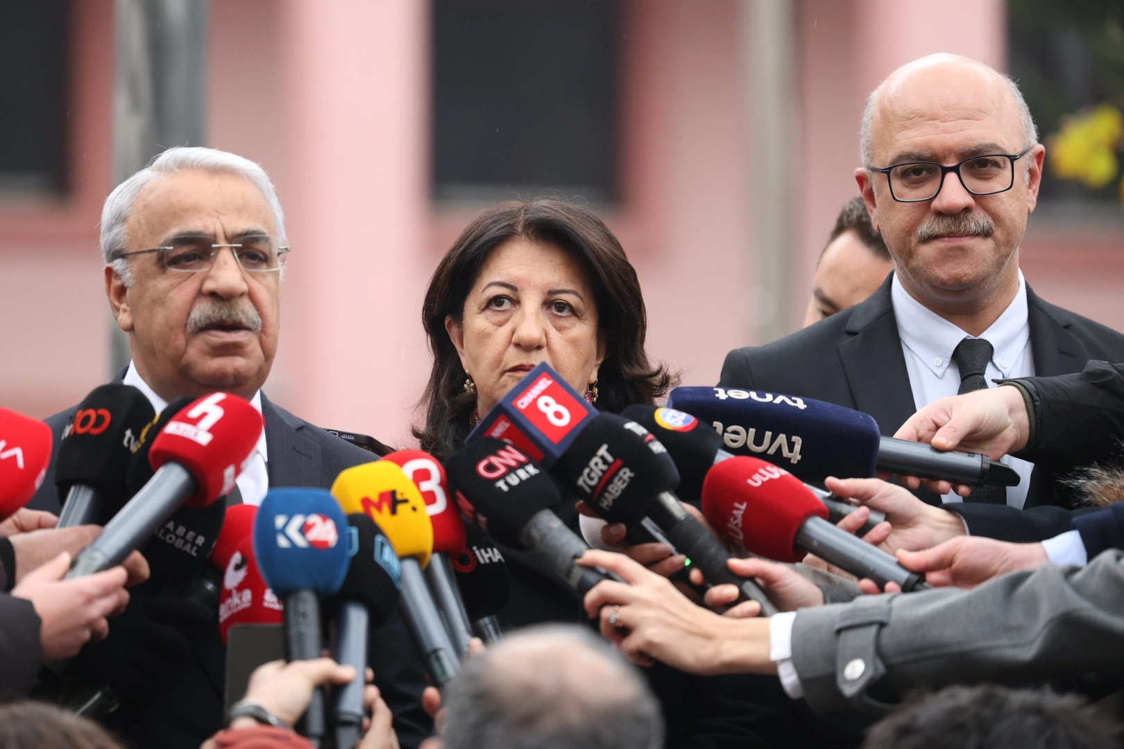 DEM Parti İmralı Heyeti 24 Mayıs Görüşmesini Açıkladı! Öcalan’dan TBMM ve "Çerçeve Yasa" Çağrısı