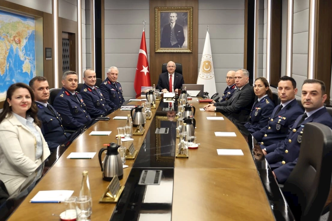 Bakan Yaşar Güler'den KAAN ve HÜRJET Açıklaması: Hava Gücünde Yeni Çağ!