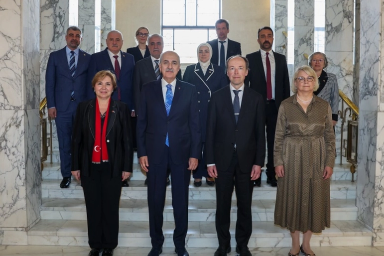 TBMM Başkanı Kurtulmuş 12 Yıl Sonra Finlandiya’da: Tarihi NATO Zirvesi Daveti