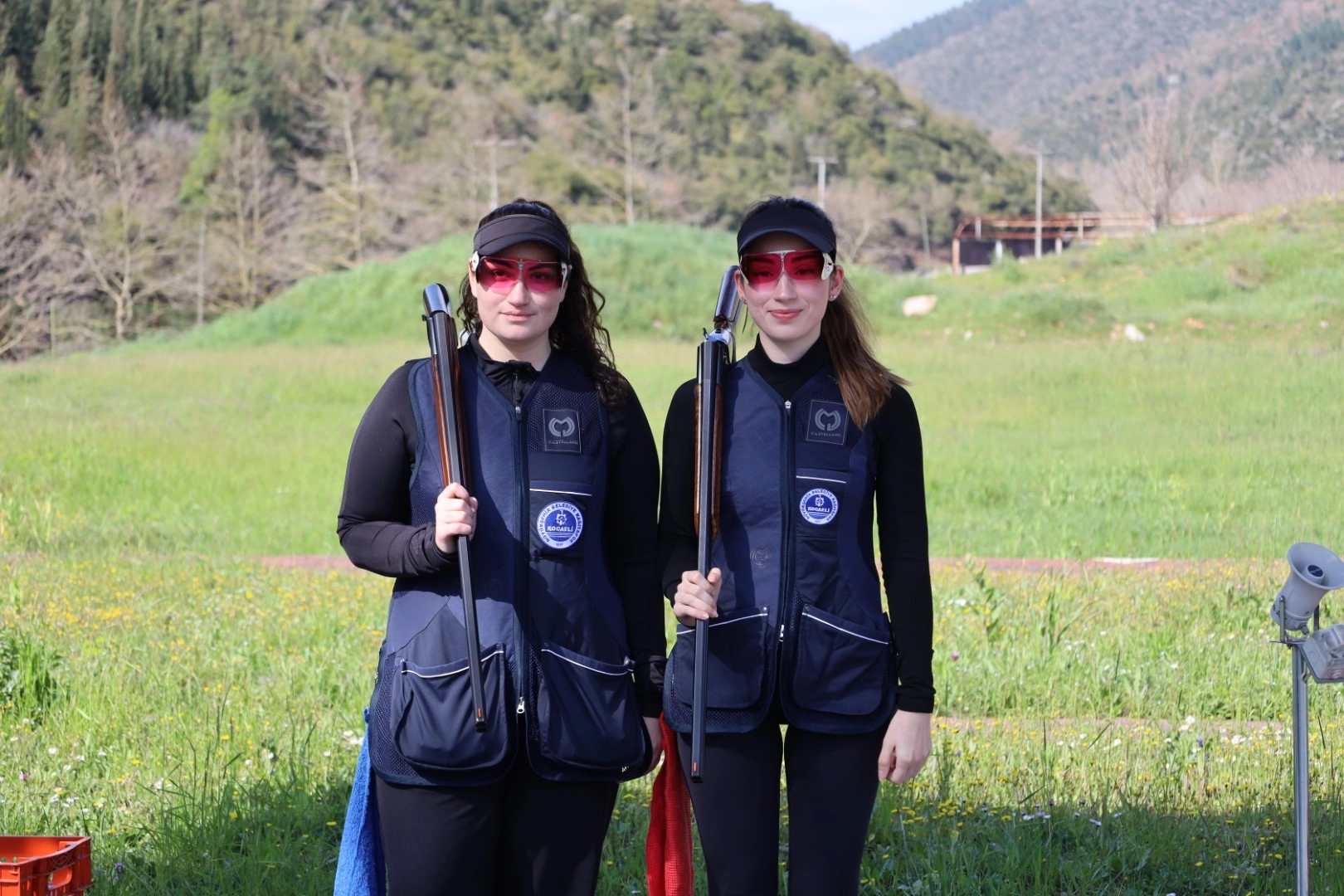 Kocaeli Kağıtspor’un Milli Atıcıları Nisa Nur ve İlia Naz Başarıya Koşuyor
