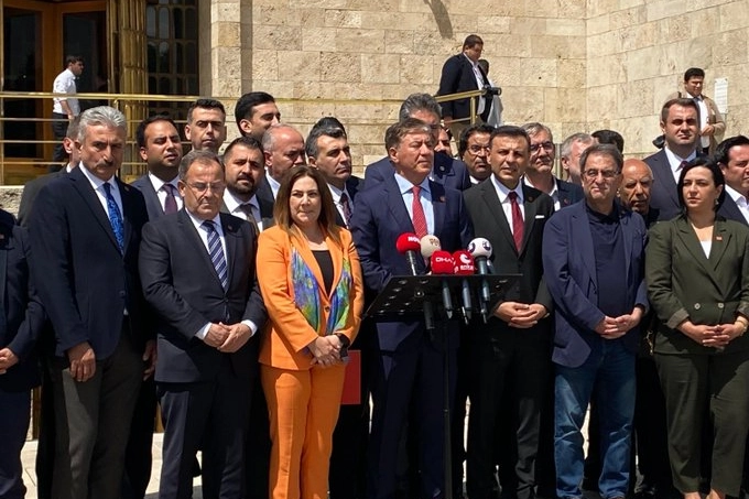 CHP’li 74 İl Başkanından Ortak Açıklama: “Kurultay Bir An Önce Toplanmalı”