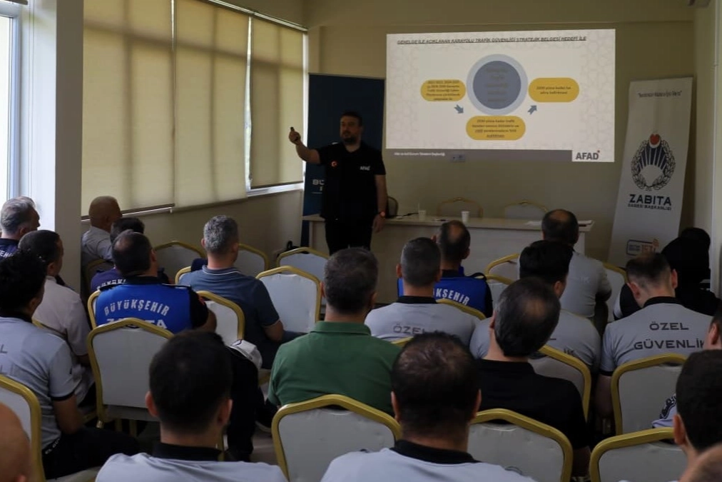 AFAD’dan Kocaeli Büyükşehir Zabıta Personeline Afet Eğitimi