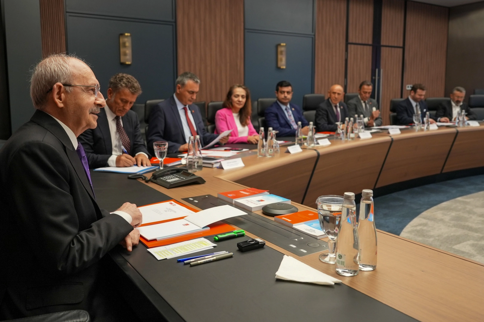 CHP’de Disiplin Depremi: 9 Milletvekili Kesin İhraç Talebiyle Kurula Sevk Edildi
