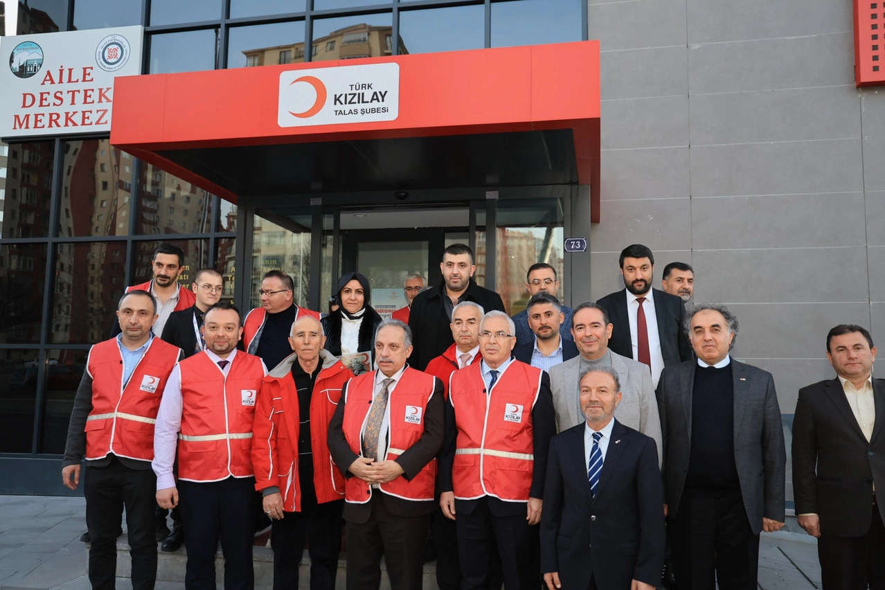 Talas Belediyesi’nden Kızılay’a Kalıcı Destek: Hizmet Binası 158. Yılda Dikkat Çekti