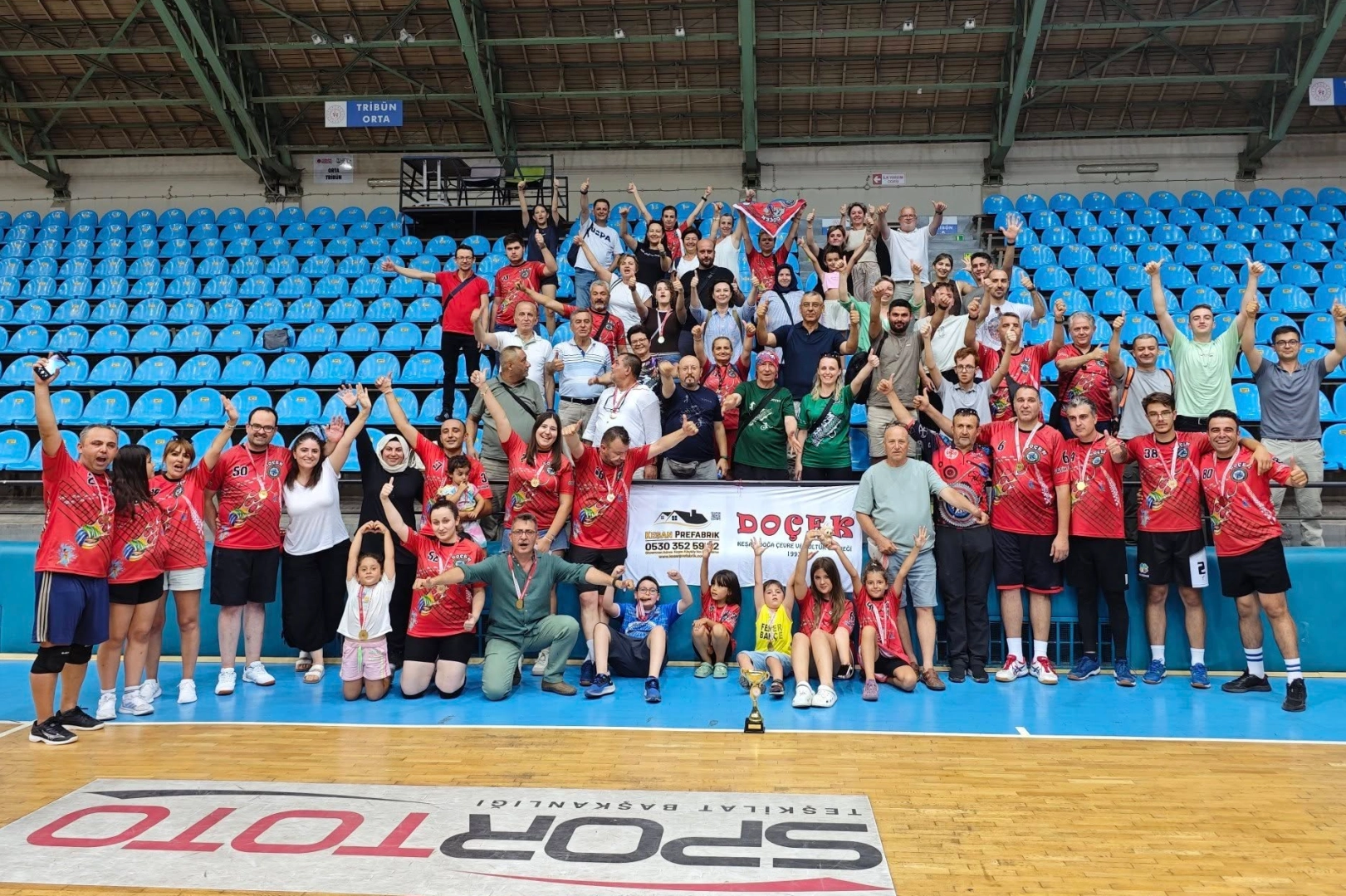 Edirne Kurumlar Arası Voleybol Turnuvası Başladı: Şampiyon DOÇEK Unvanını Korumak İstiyor