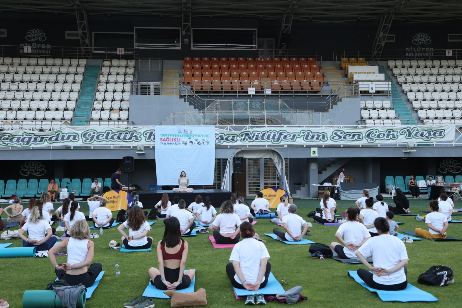 Nilüfer’de Uluslararası Yoga Günü Coşkusu Yaşandı