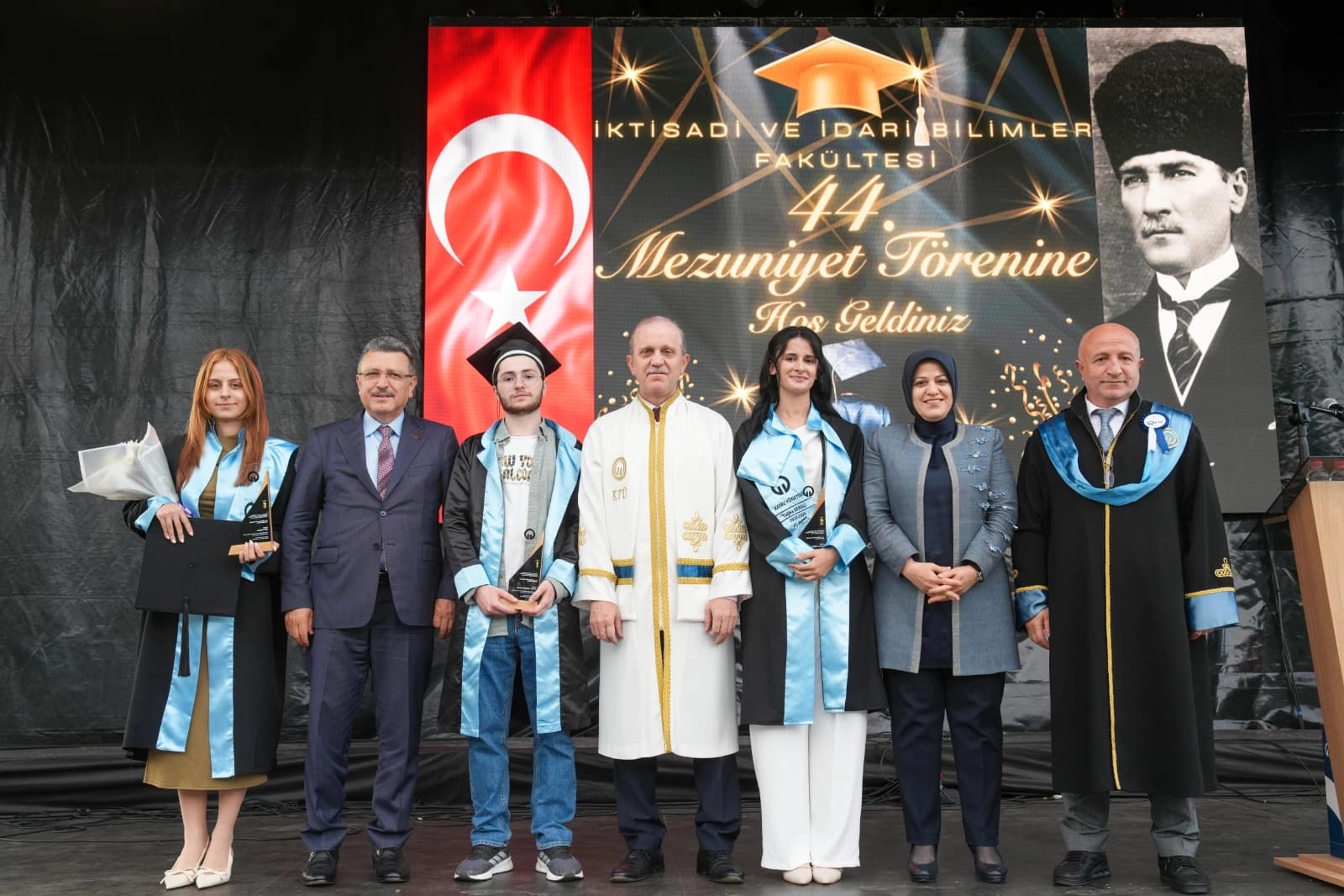 Ahmet Metin Genç, KTÜ İİBF Mezuniyet Töreninde 624 Öğrencinin Heyecanını Paylaştı