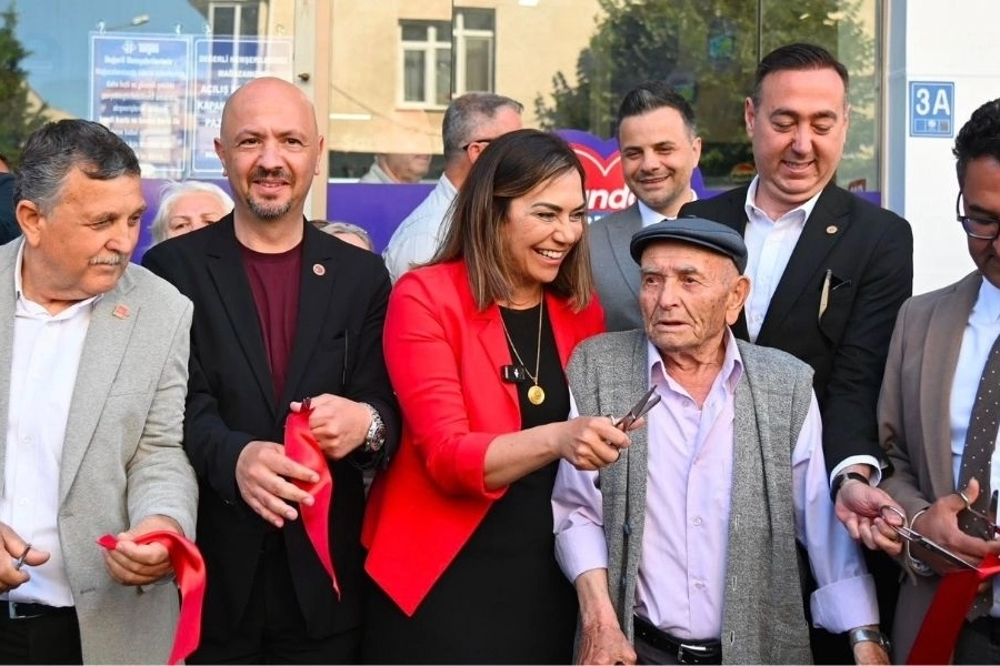 TEK Market’in 7’nci Şubesi Saray’da Hizmete Açıldı