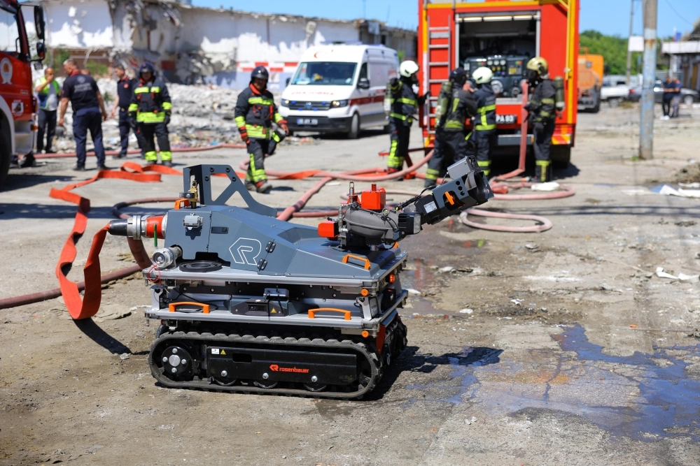 Samsun İtfaiyesi Envanterine Yangın Söndürme Robotu Katıldı