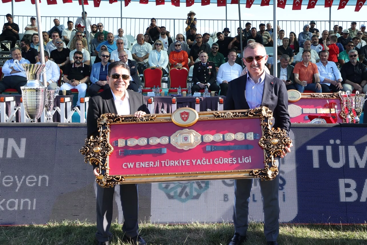 Sekapark Altınkemer Yağlı Güreşleri’nde Başpehlivan Feyzullah Aktürk Oldu