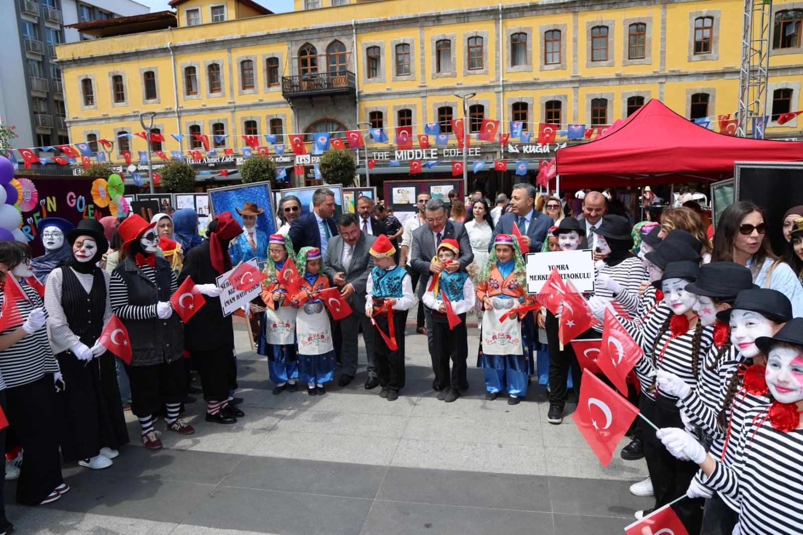 Başkan Genç: “Eğitime Yapılan Her Katkı Asli Görevimizdir”