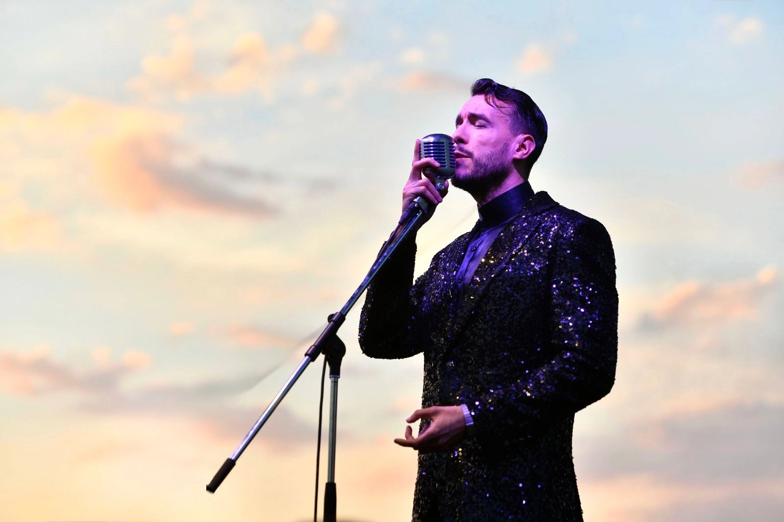 Cem Adrian Başkentlilere Unutulmaz Bir Gece Yaşattı