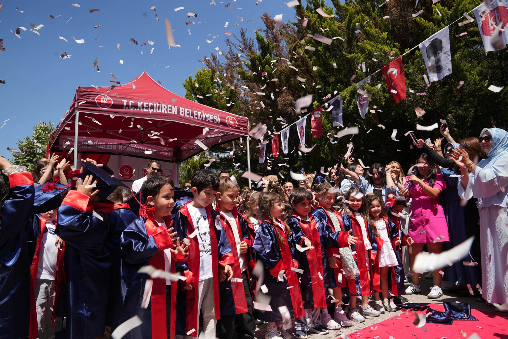 Keçiören’de Minikler Mezuniyet Coşkusu Yaşadı