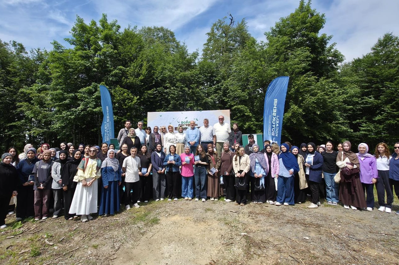 Kütüphanem Kocaeli Projesiyle Gençler Kuzuyayla’da Doğayı ve Kitapları Keşfetti
