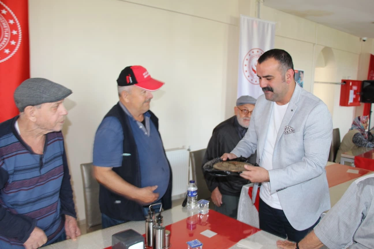Uzunköprü Belediye Başkanı Ediz Martin Vatandaşlarla Bir Araya Geldi