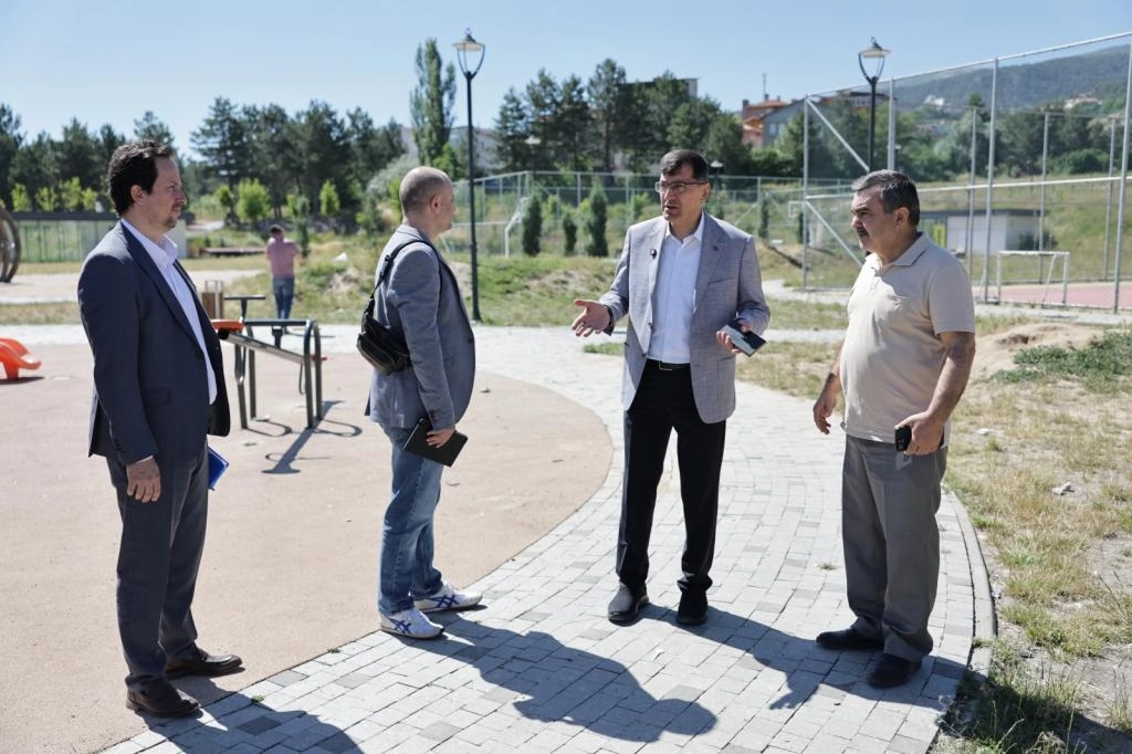 Başkan Eyüp Kahveci Kütahya’daki Çalışmaları Yerinde İnceledi