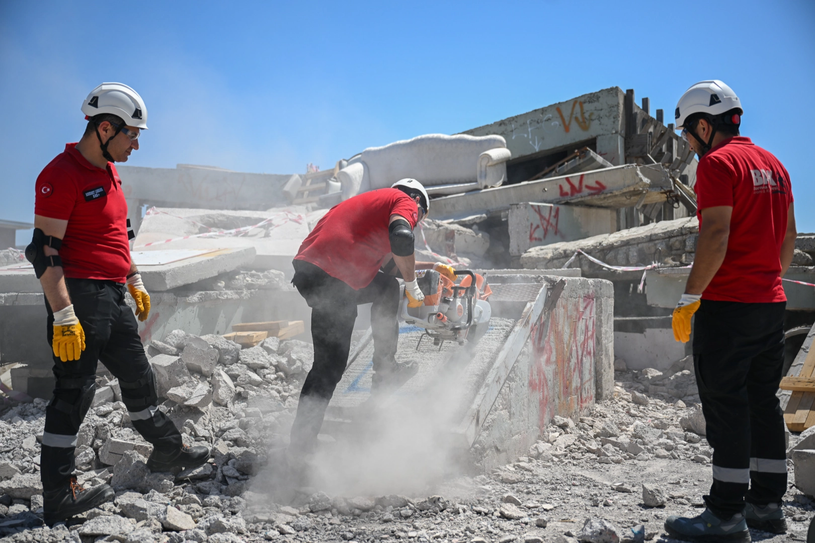 Bornova Arama Kurtarma Ekibi AFAD Tatbikatını Tamamladı