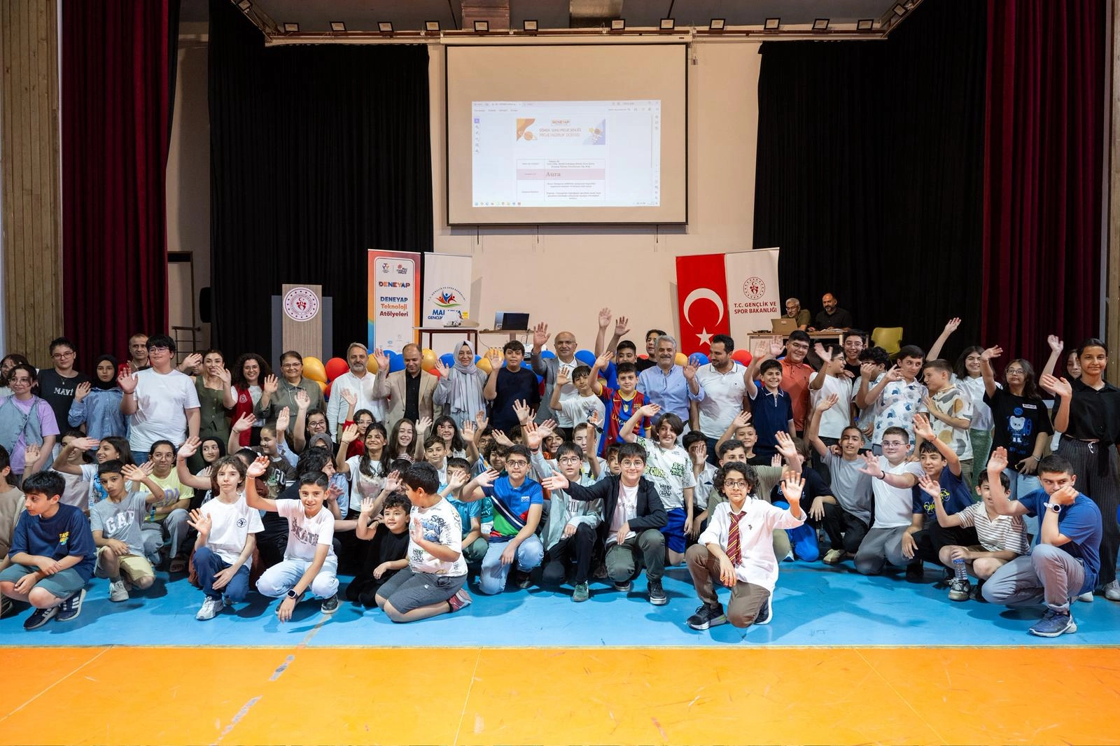 Başkan Sami Er DENEYAP Proje Şenliğinde Bilim Merkezi Müjdesi Verdi